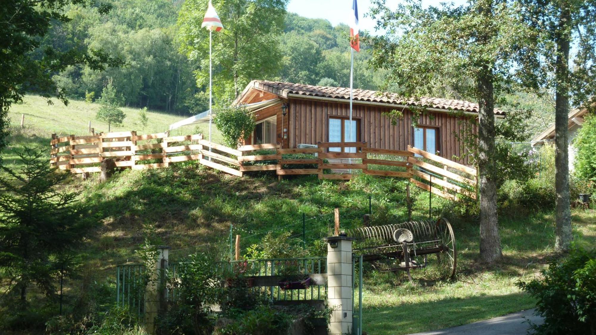 Gite La Lanterne Transition Ecologique Avec Borne De Recharge 7Kw Site Sous Video Protection Nalzen 외부 사진